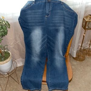 Reign jeans with faded design